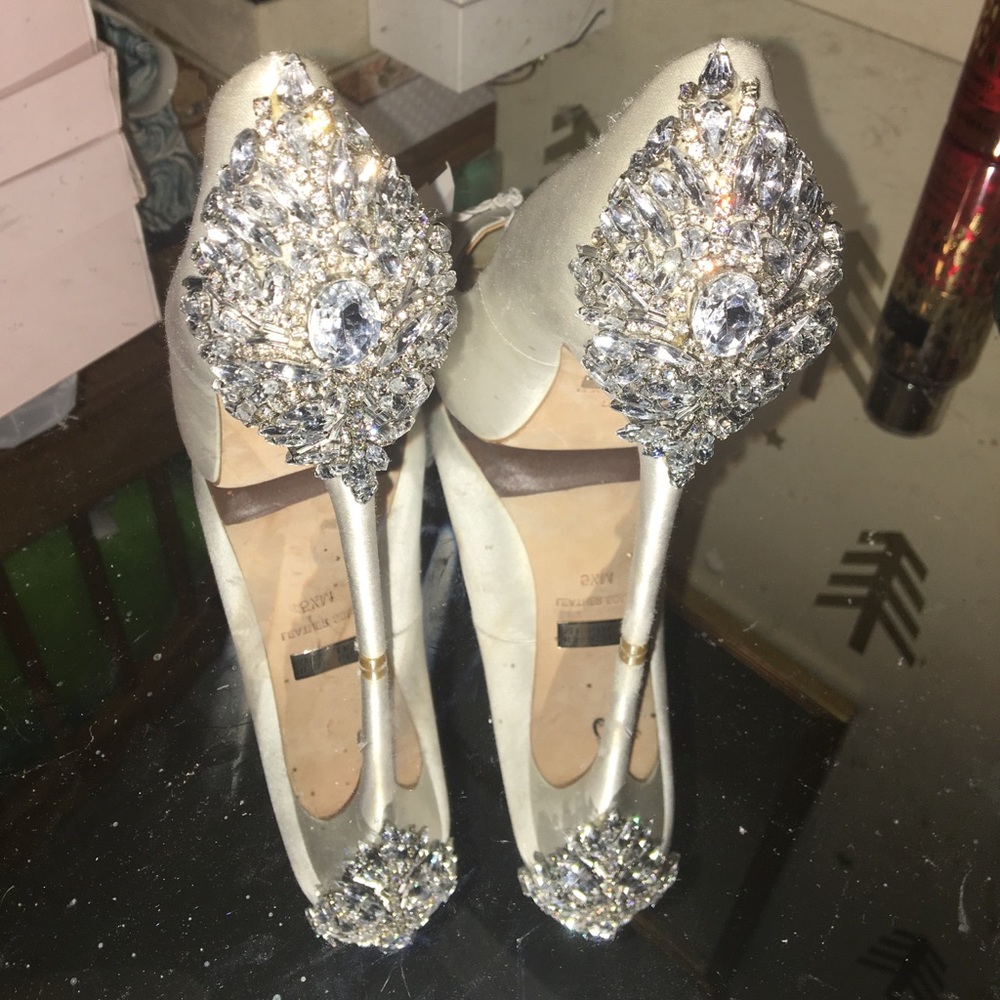 New Bradley Mischika Heels